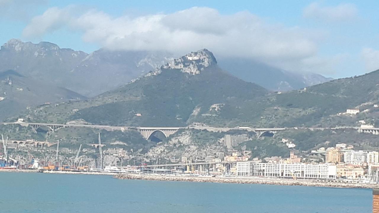 Salerno Centraal Apartment Exterior photo